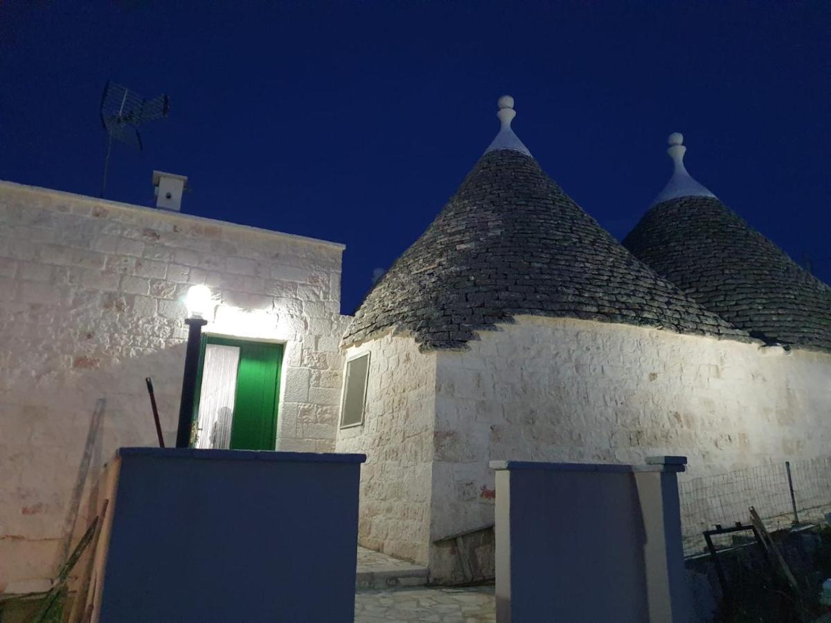 צ'יסטרנינו Trullo Le Tre Sorelle מראה חיצוני תמונה