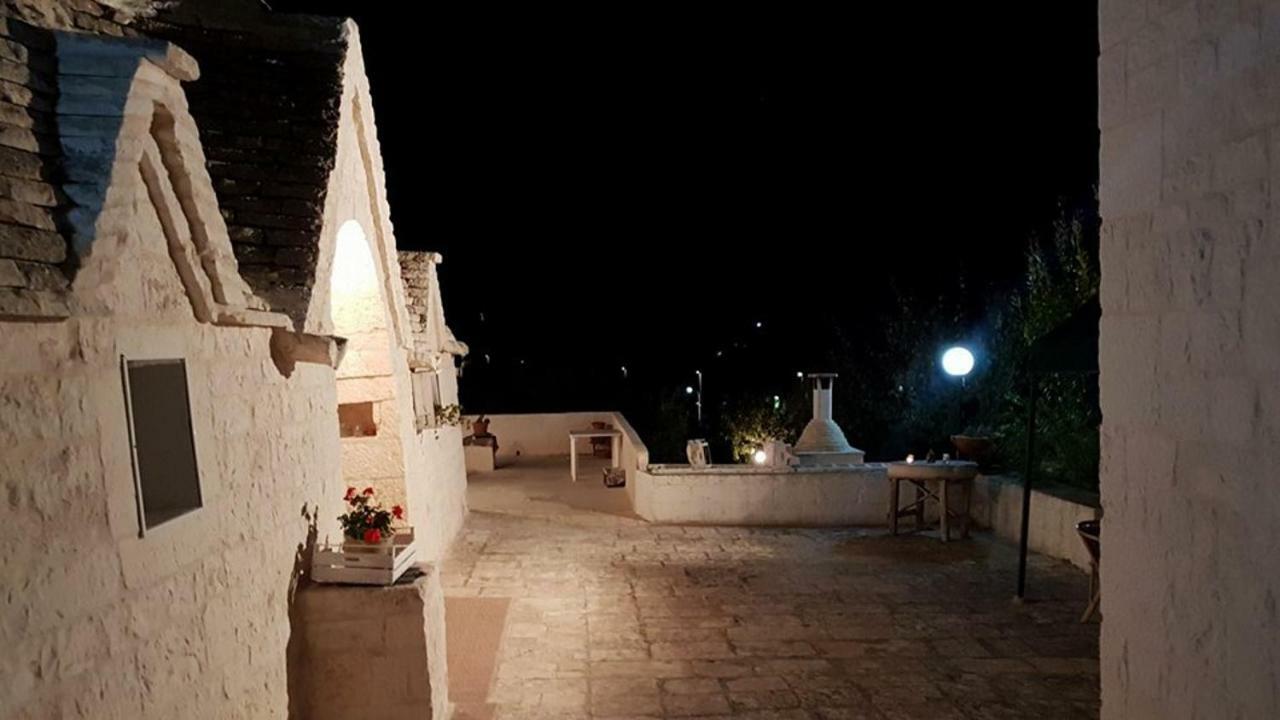 צ'יסטרנינו Trullo Le Tre Sorelle מראה חיצוני תמונה