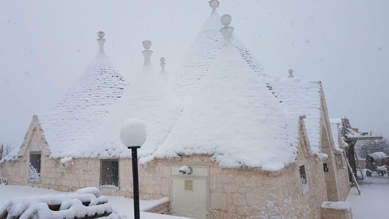 צ'יסטרנינו Trullo Le Tre Sorelle מראה חיצוני תמונה